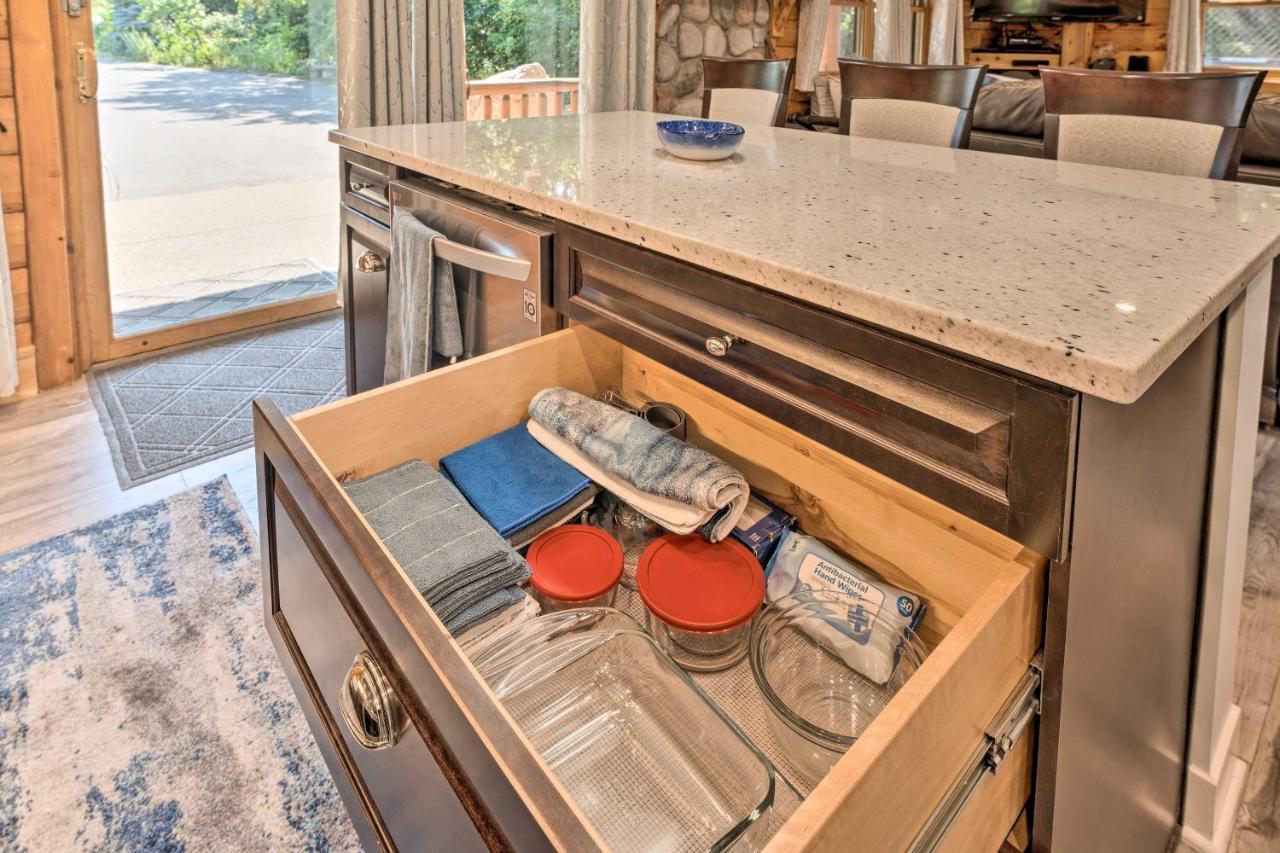 Cozy Wisconsin Studio, 11 Mi To Lake Geneva! Burlington エクステリア 写真