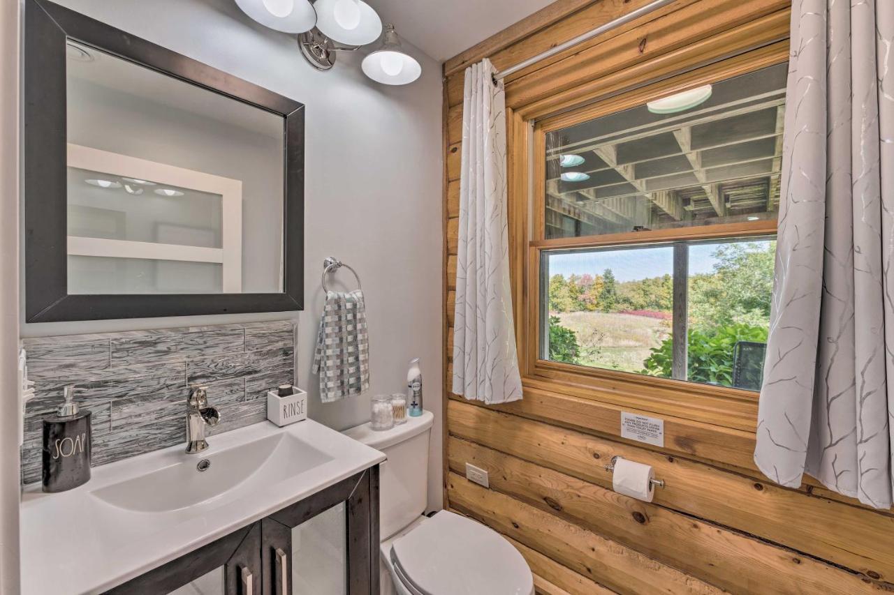 Cozy Wisconsin Studio, 11 Mi To Lake Geneva! Burlington エクステリア 写真