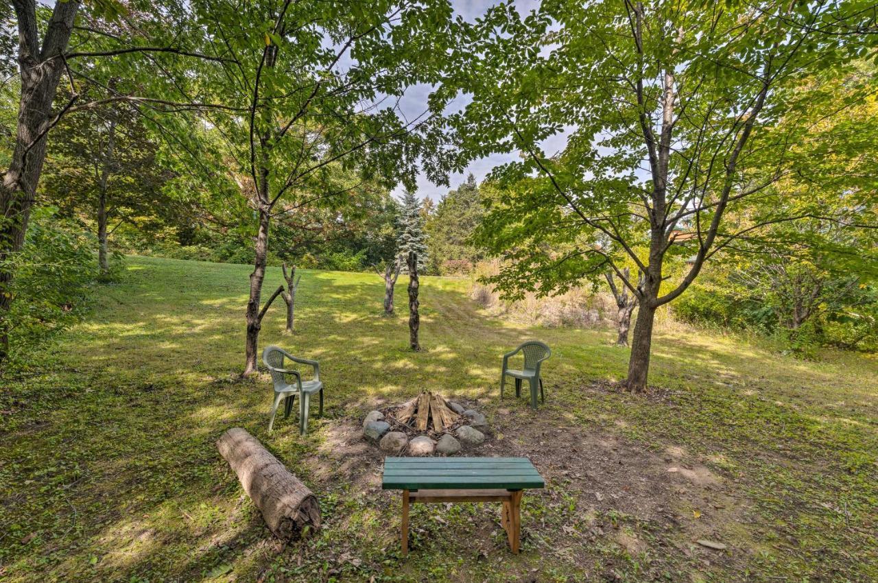 Cozy Wisconsin Studio, 11 Mi To Lake Geneva! Burlington エクステリア 写真